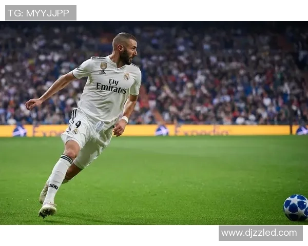 足球球星手部力量解析 揭秘他们如何通过手部技巧增强比赛表现