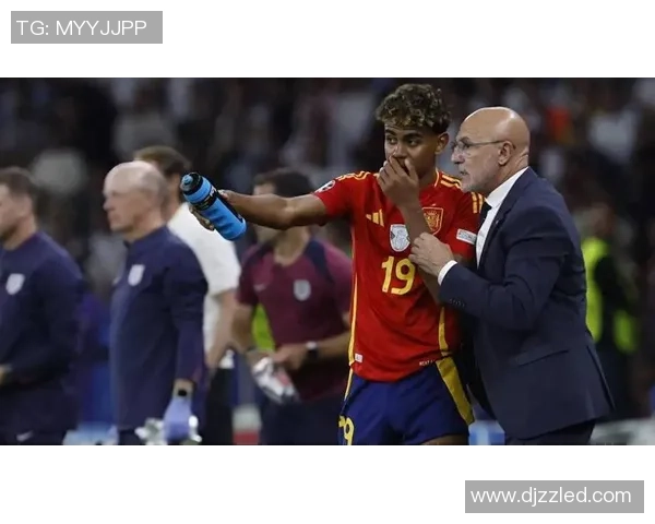 脾气温和的足球巨星盘点这些球员以冷静和谦逊赢得球迷喜爱