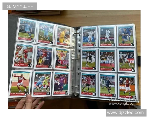 《探索革命球星卡盒足球的魅力与投资潜力:全球收藏市场的新风潮》 《探索革命球星卡盒足球的魅力与投资潜力:全球收藏市场的新风潮》