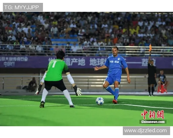 燃情绿茵巅峰瞬间见证足球巨星荣耀时刻壁纸精选 燃情绿茵巅峰瞬间见证足球巨星荣耀时刻壁纸精选